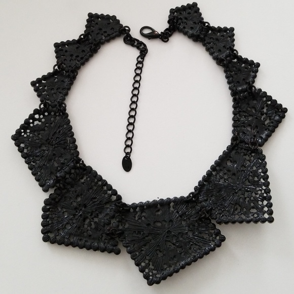 Statement necklace - Picture 3 of 3